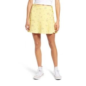 Ten Sixty Sherman Mini Skirt Floral Print Wrap Butter Yellow Size Medium Spring